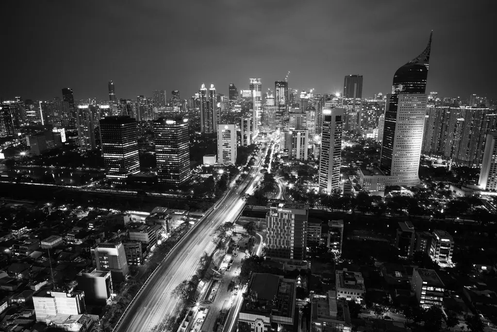 Cakrawala kota Jakarta di malam hari